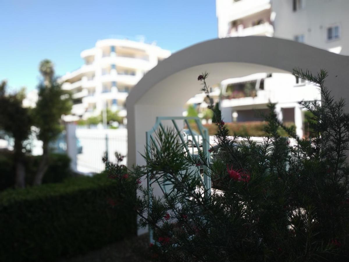 Thalia Apartment In Kalamata, 15' Walk From The City Center And The Beach Extérieur photo