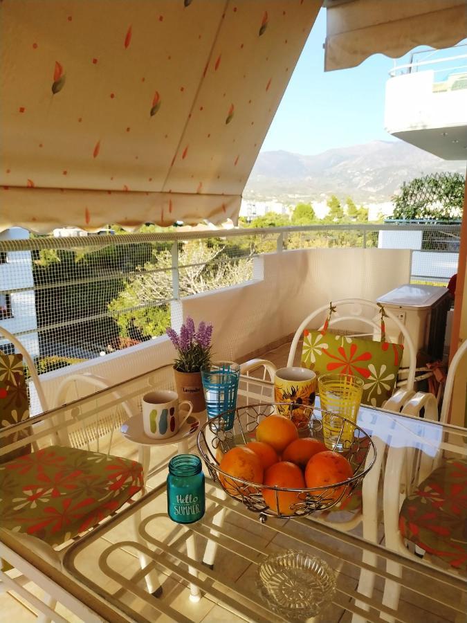 Thalia Apartment In Kalamata, 15' Walk From The City Center And The Beach Extérieur photo