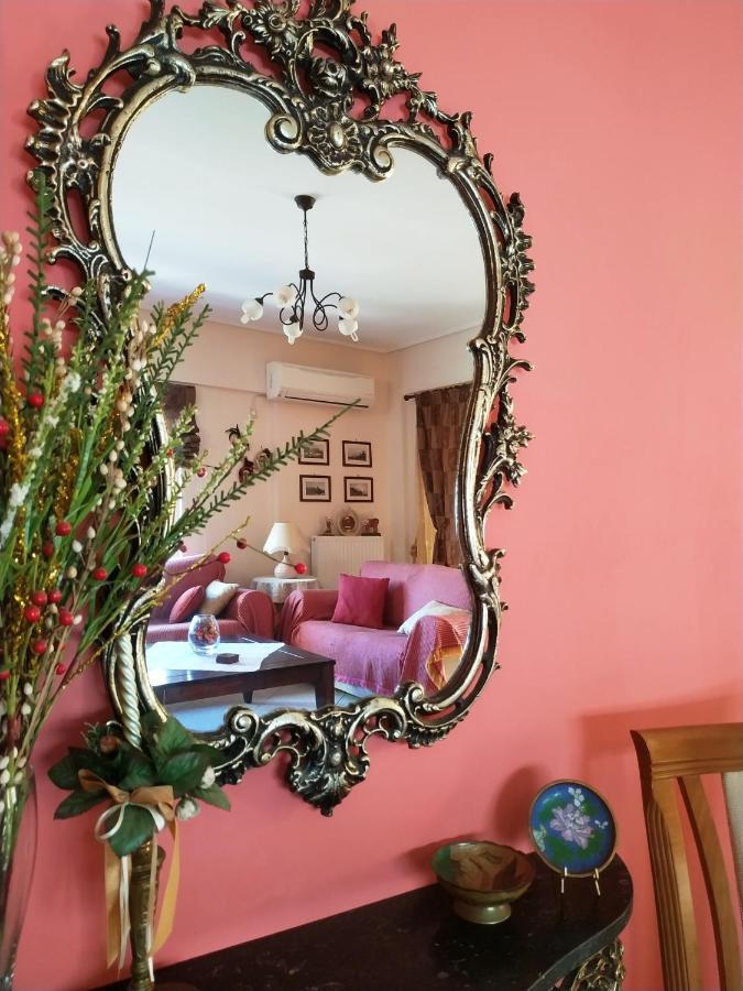Thalia Apartment In Kalamata, 15' Walk From The City Center And The Beach Extérieur photo