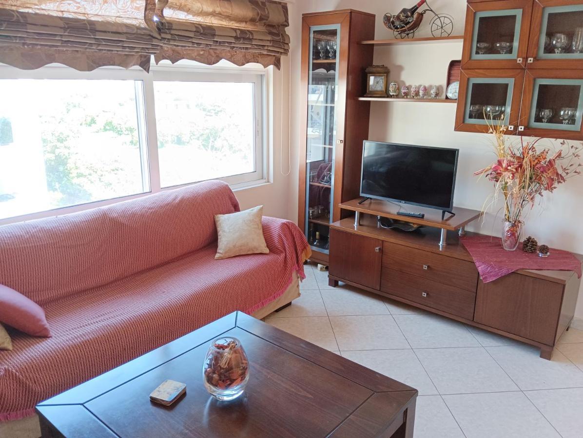 Thalia Apartment In Kalamata, 15' Walk From The City Center And The Beach Extérieur photo